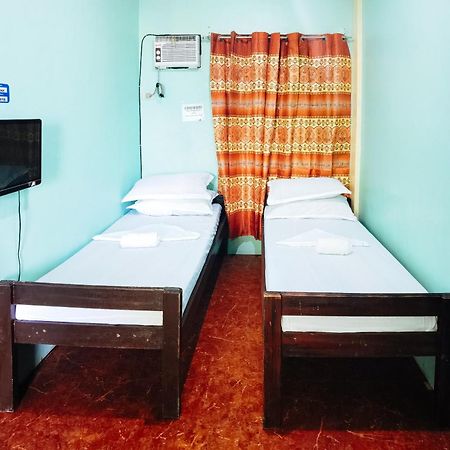 RedDoorz D128 Lodge Cagayan Valley Tuguegarao City Dış mekan fotoğraf