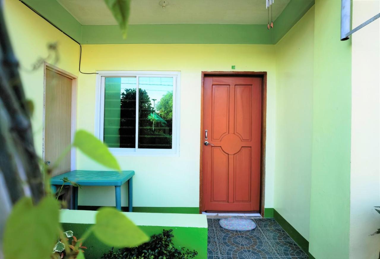 RedDoorz D128 Lodge Cagayan Valley Tuguegarao City Dış mekan fotoğraf