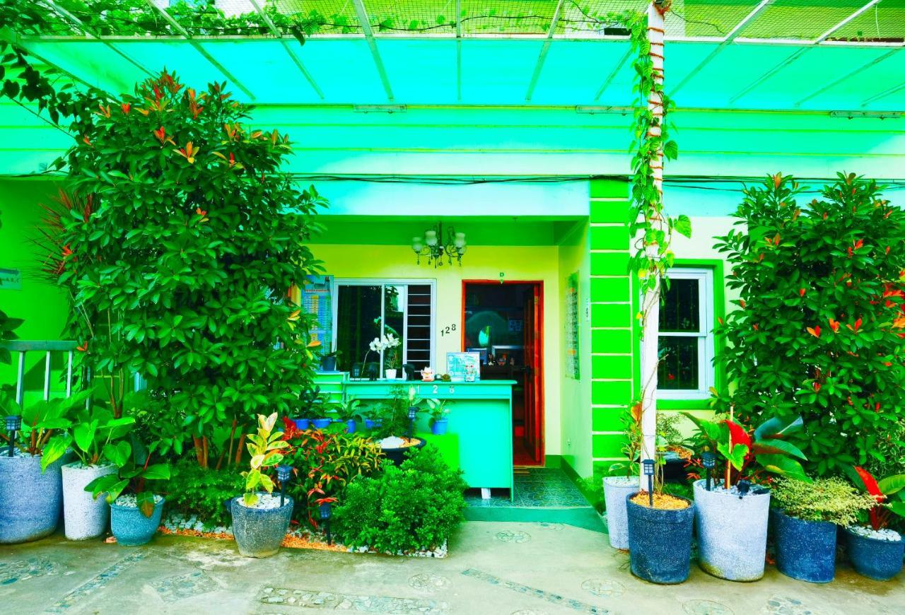 RedDoorz D128 Lodge Cagayan Valley Tuguegarao City Dış mekan fotoğraf