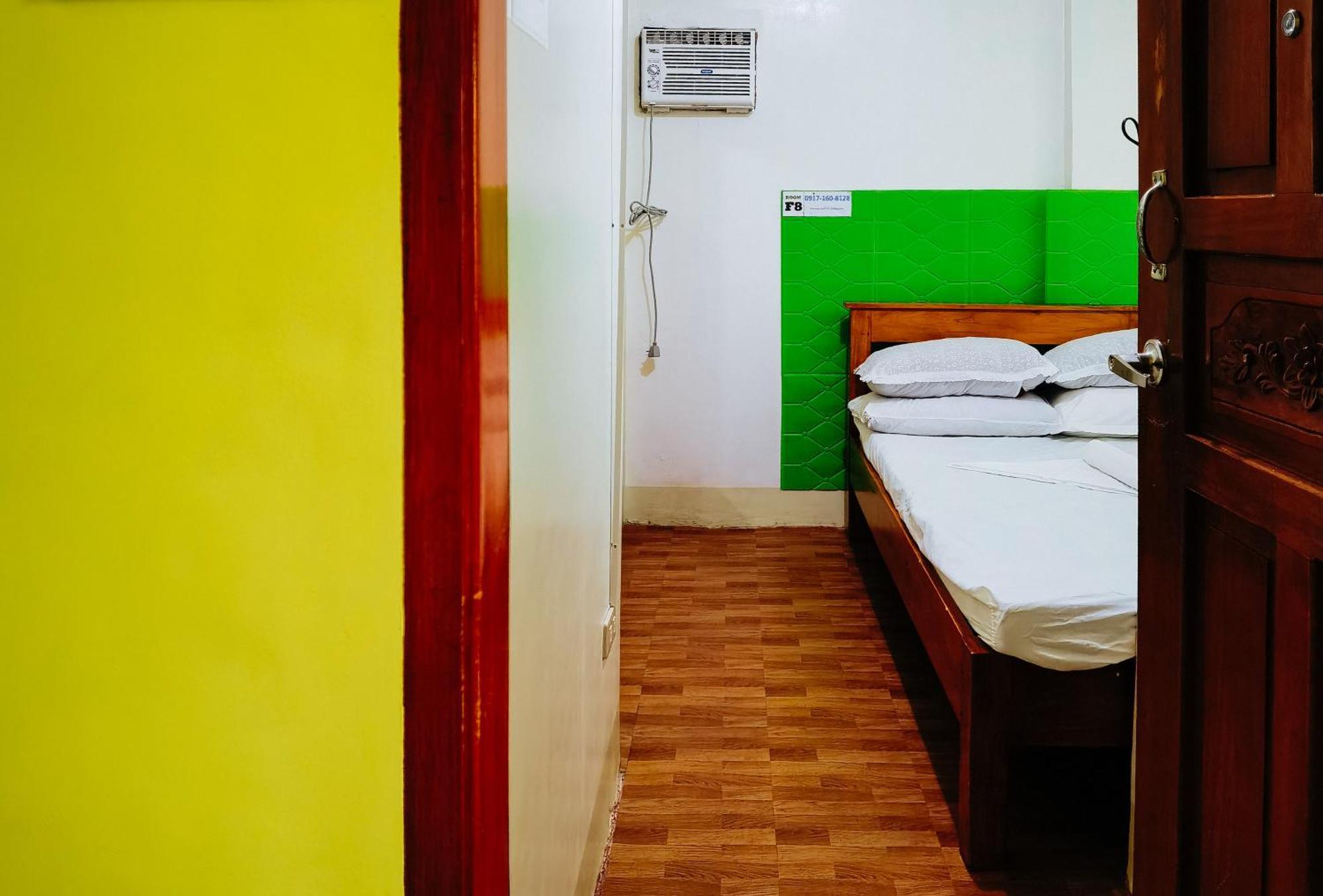 RedDoorz D128 Lodge Cagayan Valley Tuguegarao City Dış mekan fotoğraf