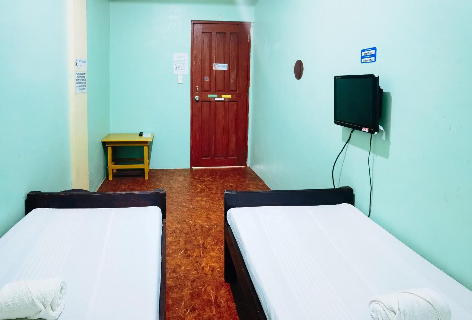 RedDoorz D128 Lodge Cagayan Valley Tuguegarao City Dış mekan fotoğraf
